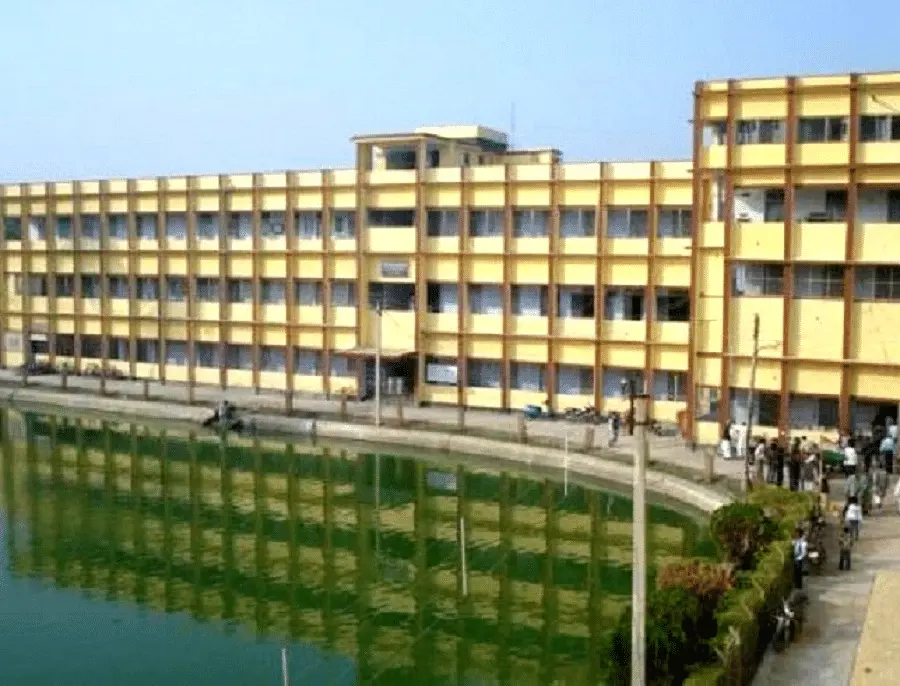 Uluberia College, Howrah: Reviews on Placements, Faculty & Facilities