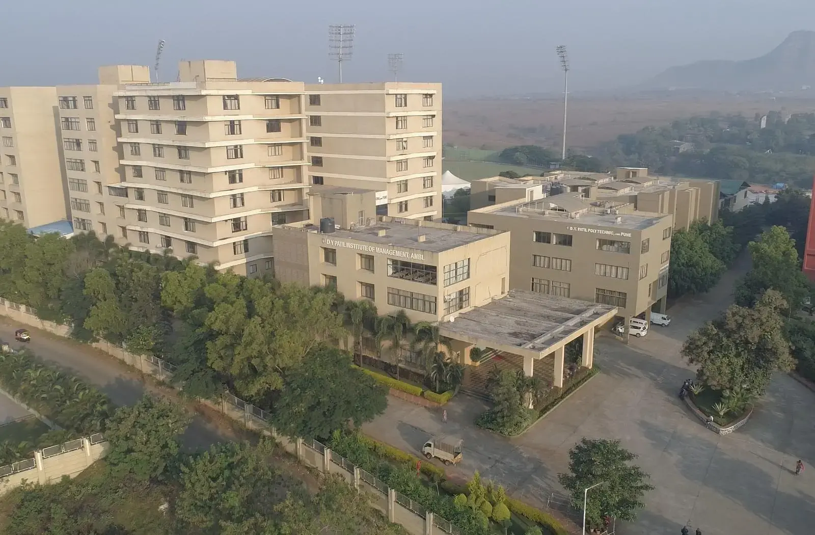 DY Patil University, Pune: Reviews on Placements, Faculty & Facilities