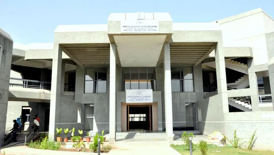 IIT Gandhinagar - Indian Institute of Technology - [IITG], Gandhinagar: Reviews on Placements, Faculty & Facilities
