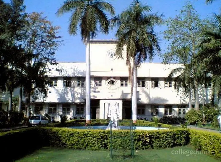Birla Vishvakarma Mahavidyalaya Engineering College - [BVM], Vallabh Vidyanagar: Reviews on Placements, Faculty & Facilities