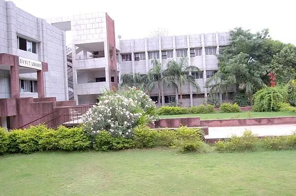 Shri S'ad Vidya Mandal Institute of Technology - [SVMIT], Surat: Reviews on Placements, Faculty & Facilities