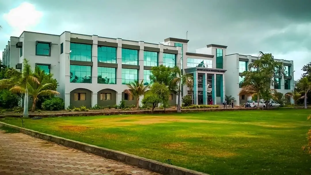Saraswati Institute of Pharmaceutical Sciences - [SIPS], Gandhinagar: Admission Process 2025 Courses, Fees, Exams,Cutoff, Placements