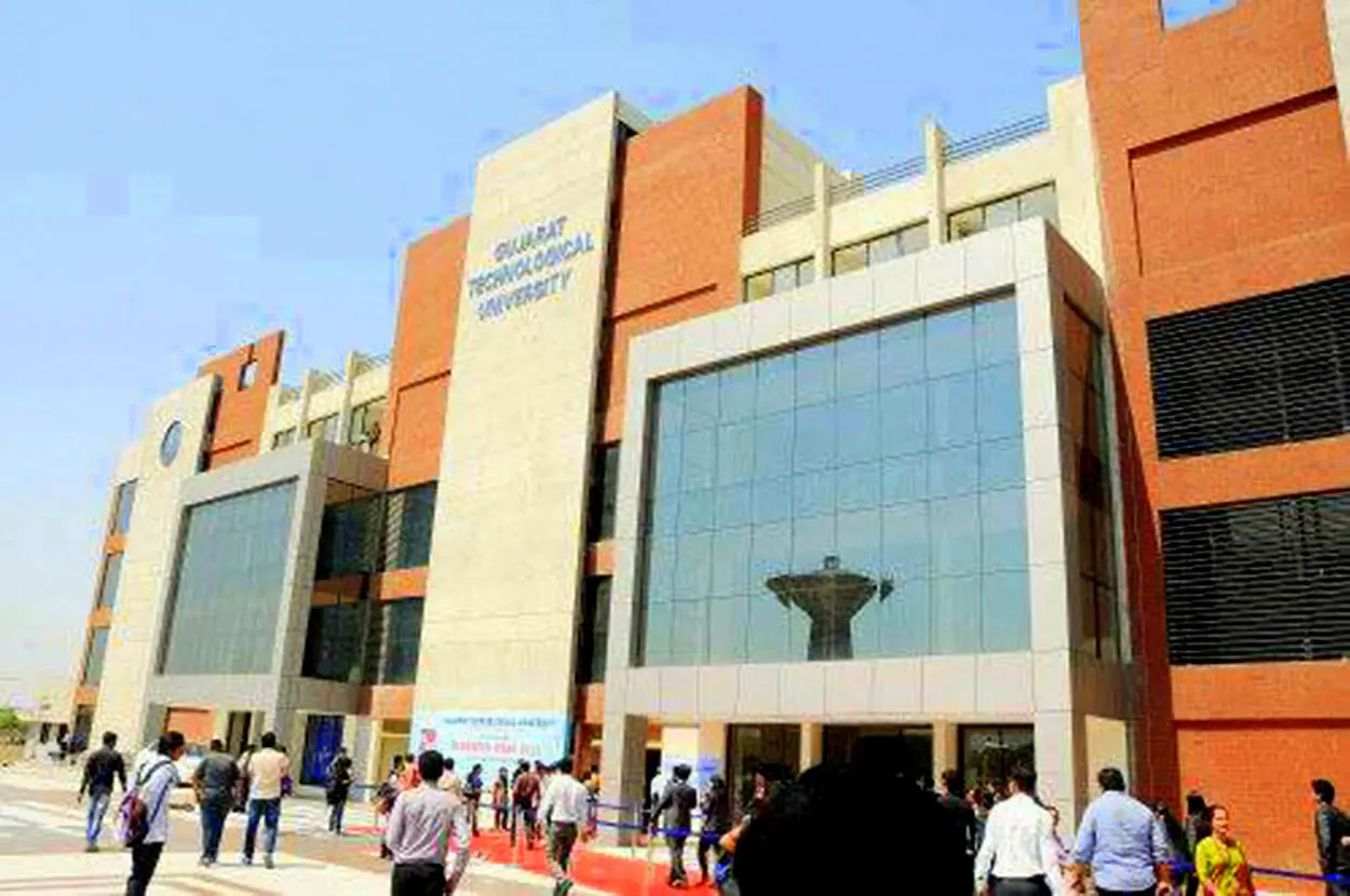 Shree HN Shukla Institute of Pharmaceutical Education and Research - [HNSIPER], Rajkot: Admission Process 2025 Courses, Fees, Exams,Cutoff, Placements