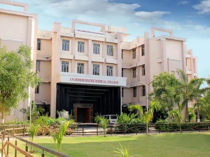 Parul Institute of Physiotherapy, Vadodara: Reviews on Placements, Faculty & Facilities