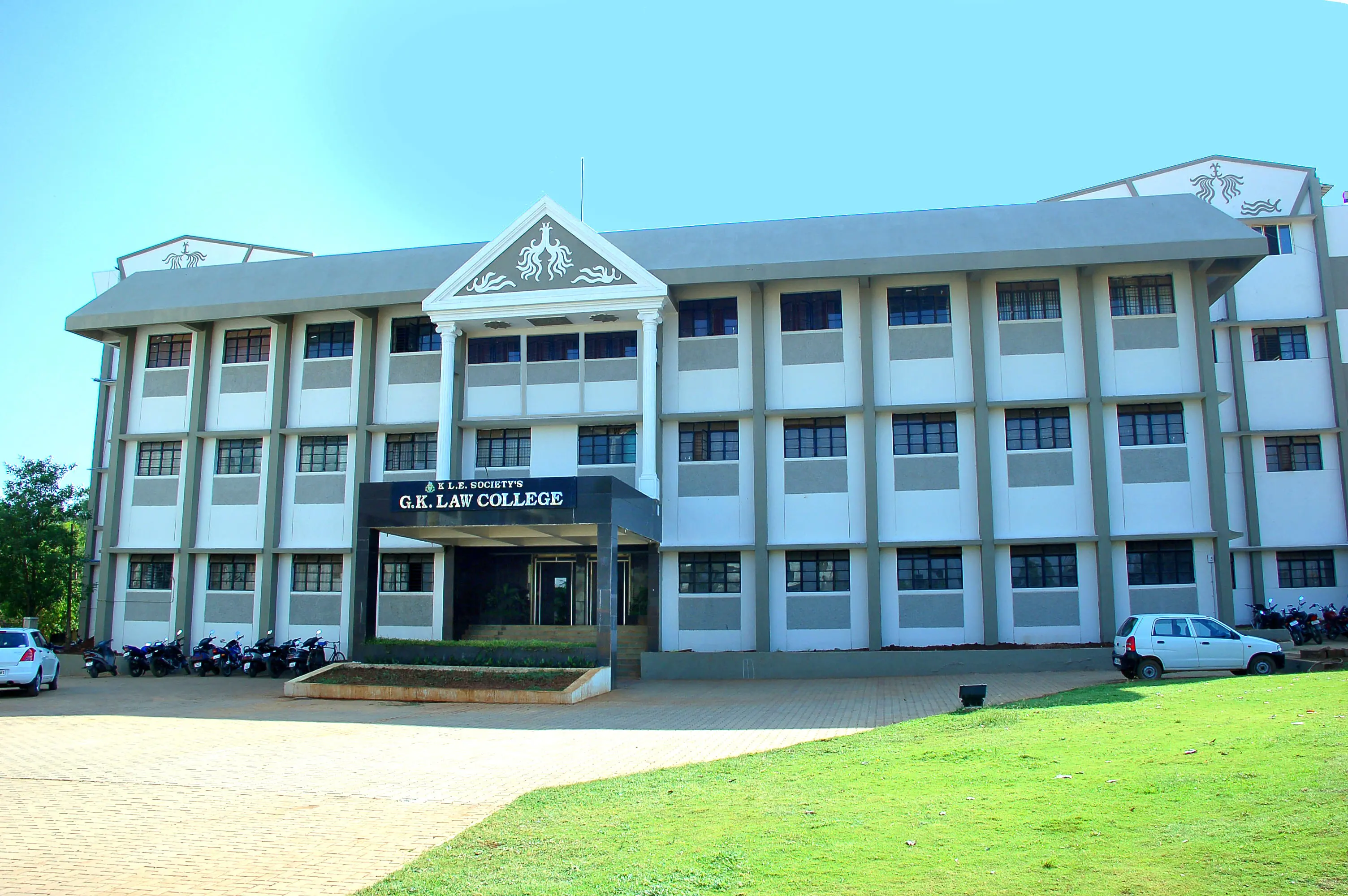 KLE Societys Gurusiddappa Kotambri Law College, Hubli: Reviews on Placements, Faculty & Facilities