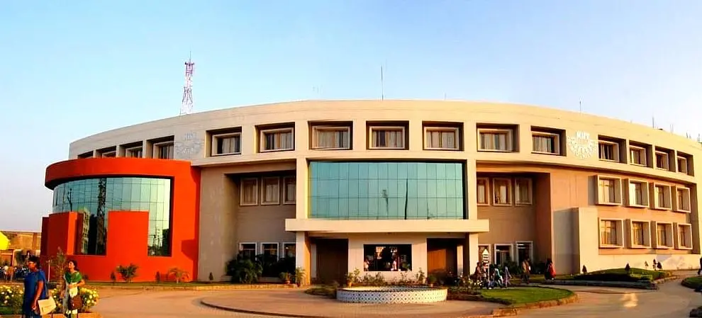 KIIT School of Computer Engineering - [KSCE], Bhubaneswar: Reviews on Placements, Faculty & Facilities