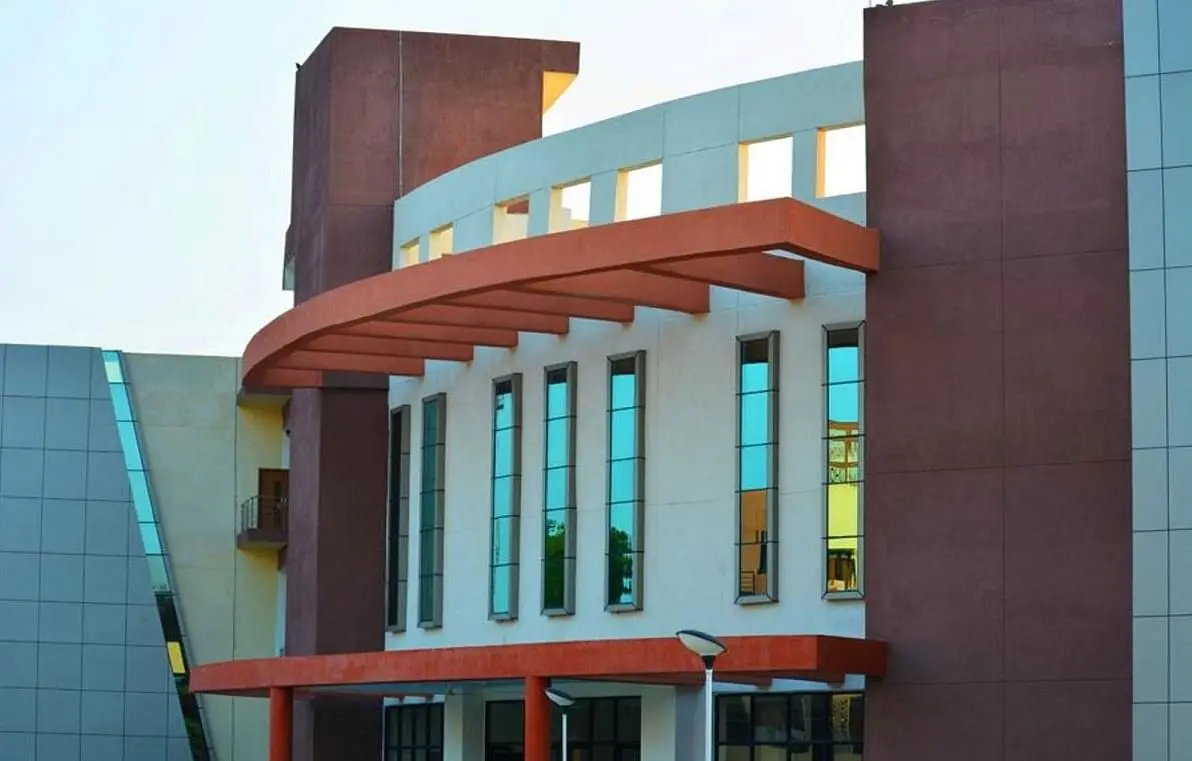 National Institute of Fashion Technology - [NIFT], Rae Bareli: Reviews on Placements, Faculty & Facilities