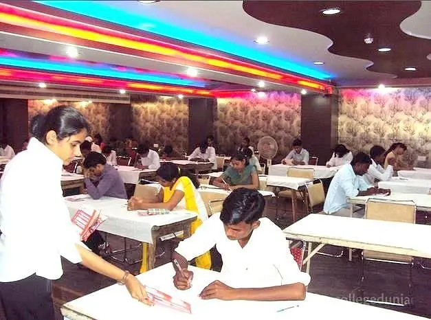 Appliq Airways Academy, Agra: Admission Process 2025 Courses, Fees, Exams,Cutoff, Placements