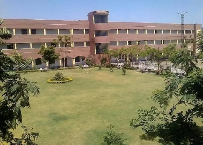 Rajarshi Rananjay Sinh College of Pharmacy, Amethi: Reviews on Placements, Faculty & Facilities