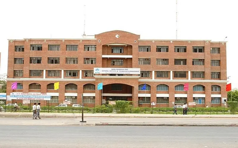 Babu Banarasi Das University, School Of Legal Studies - [SLS], Lucknow: Reviews on Placements, Faculty & Facilities