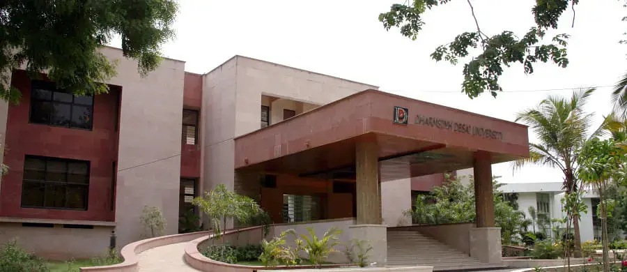 Faculty of Pharmacy, Dharmsinh Desai University, Nadiad: Reviews on Placements, Faculty & Facilities