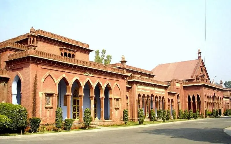 Get Details Idea About Aligarh Muslim University - [AMU], Aligarh CutOff 2025