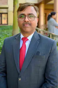 dr.-manoj-kumar-singh