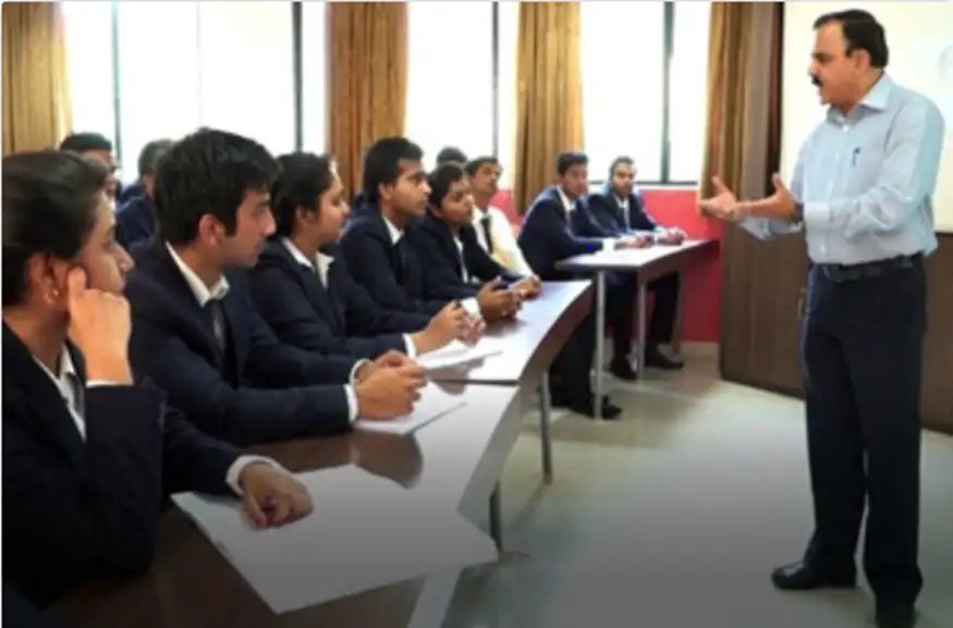 isb&m-pune-classroom