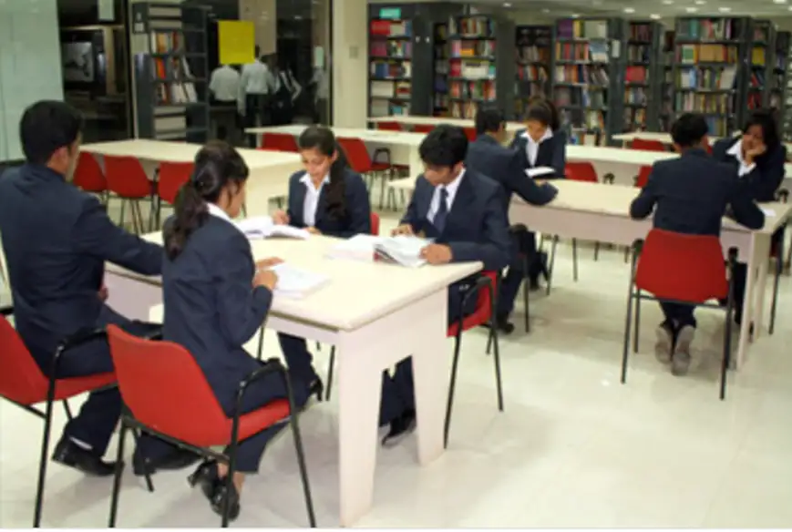 isb&m-pune-library