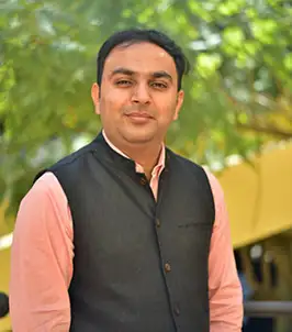 prof.-namam-shukla